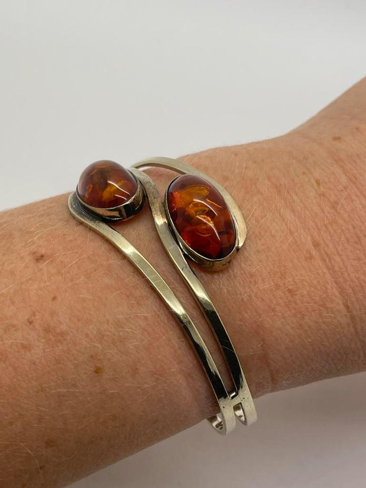 A138 Prachtige zilveren armband goudkleur barnsteen, Sieraden, Tassen en Uiterlijk, Antieke sieraden, Armband, Zilver, Met edelsteen