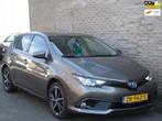 Toyota Auris 1.8 Hybrid Dynamic Ultimate - 2e eig! - Stoelve, Auto's, Toyota, Te koop, Zilver of Grijs, Emergency brake assist