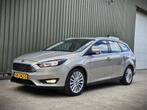 Ford Focus Wagon 1.5 Titanium 2015 | Trekhaak | PDC, 65 €/maand, Stof, 1498 cc, Zwart