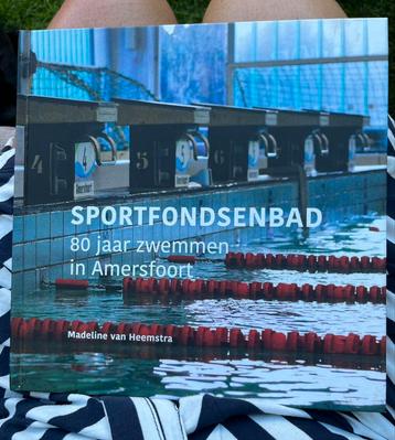 Madeline van Heemstra Sportfondsenbad 80 jaar zwemmen NIEUW beschikbaar voor biedingen