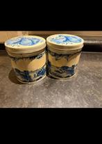 2 Vintage Bewaarblikken Delft Blauw samen € 10,00, Ophalen of Verzenden, Gebruikt, Metaal, Minder dan 50 cm