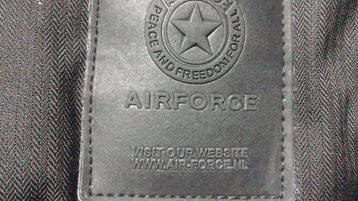 Airforce winterjas maat M, zeer nette staat winkelprijs €249 beschikbaar voor biedingen