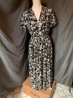 Zwart wit goud maxijurk, Ophalen of Verzenden, Zo goed als nieuw, Zwart, Onder de knie