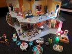 Playmobil familiehuis / villa met inrichting, Ophalen of Verzenden, Gebruikt, Poppenhuis