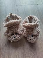 Hema lichtbruine teddy sloffen maat 18-19, Kinderen en Baby's, Babykleding | Schoentjes en Sokjes, Slofjes, Jongetje of Meisje