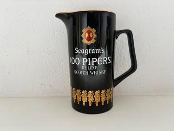 100 Pipers whisky waterkan beschikbaar voor biedingen