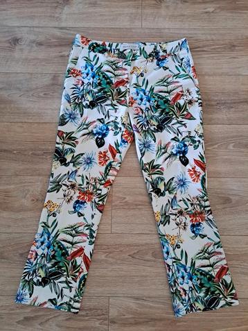 Seductive. Gave glans pantalon maat 40. beschikbaar voor biedingen