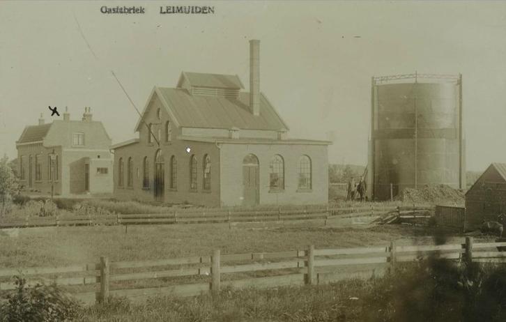 Gezocht: Fotokaart (Ansichtkaart) Gasfabriek Leimuiden, Verzamelen, Ansichtkaarten | Nederland, Zuid-Holland, Voor 1920, Ophalen of Verzenden