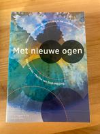 Met nieuwe ogen - Marian Dries, Martha van Endt-Meijling, Ophalen of Verzenden, Zo goed als nieuw, Maatschappij en Samenleving