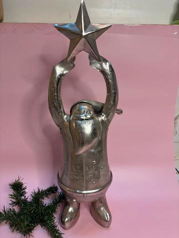 Geweldige kerstdecoratie ijzeren kerstman zilverkleurig beschikbaar voor biedingen