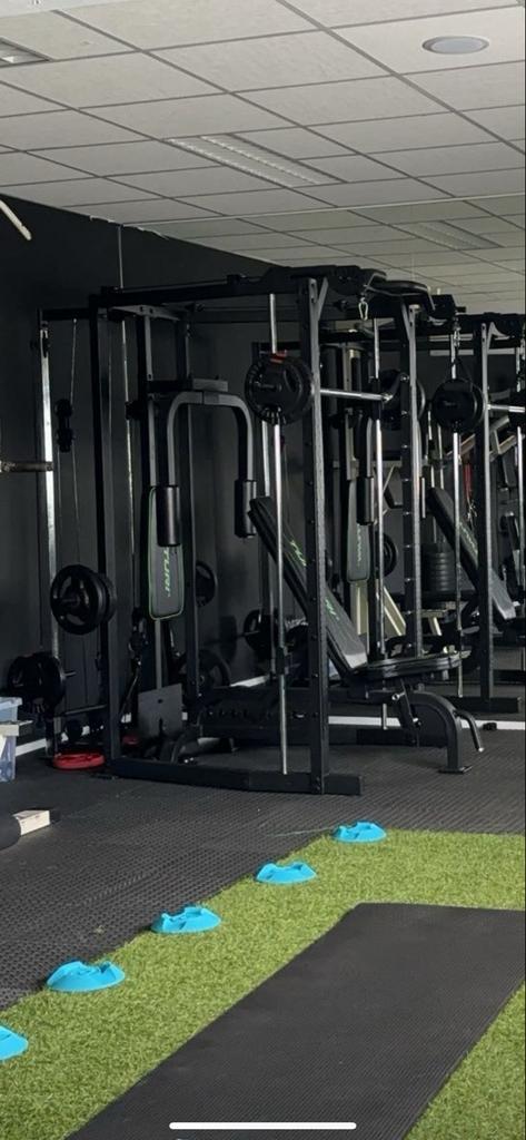 Tunturi Krachtstation - Full Smith, Sport en Fitness, Fitnessapparatuur, Zo goed als nieuw, Krachtstation, Armen, Metaal, Ophalen of Verzenden