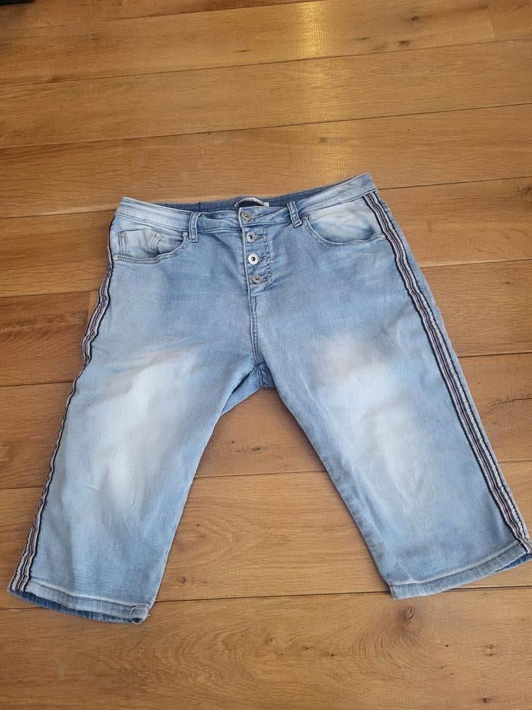 Place du Jour korte spijkerbroek maat 42, Ophalen of Verzenden, Gedragen, Blauw, W33 - W36 (confectie 42/44)