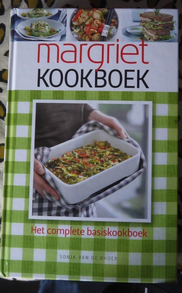Hét Margriet kookboek Sonja van de Rhoer compleet basiskookb, Boeken, Kookboeken, Zo goed als nieuw, Voorgerechten en Soepen, Hoofdgerechten