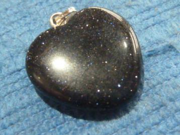 Hanger hartje goudsteen (blauw) beschikbaar voor biedingen