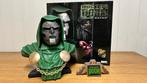 Sideshow Collectibles dr. doom Legendary Scale Bust, Verzamelen, Ophalen of Verzenden, Zo goed als nieuw, Actiefiguur of Pop