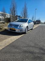 Toyota Avensis 1.8 Vvt-i Wagon 2010 Grijs, Zwart, 4 cilinders, Handgeschakeld, 500 kg