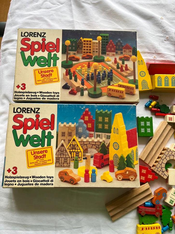 Houten bouwsteentjes, Spiel Welt,  “onze stad.”, Kinderen en Baby's, Speelgoed | Bouwstenen, Zo goed als nieuw, Ophalen of Verzenden