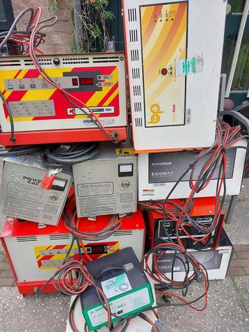 Accu Opladers Heftruck Pompwagen Stapelaar Reachtruck beschikbaar voor biedingen
