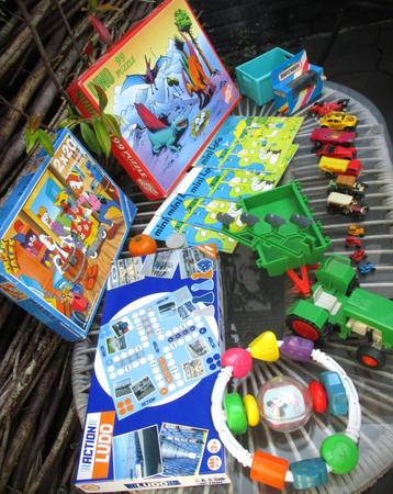 Matchbox Auto's~Puzzels~Ludo~Tas vol speelgoed~Fisher price beschikbaar voor biedingen