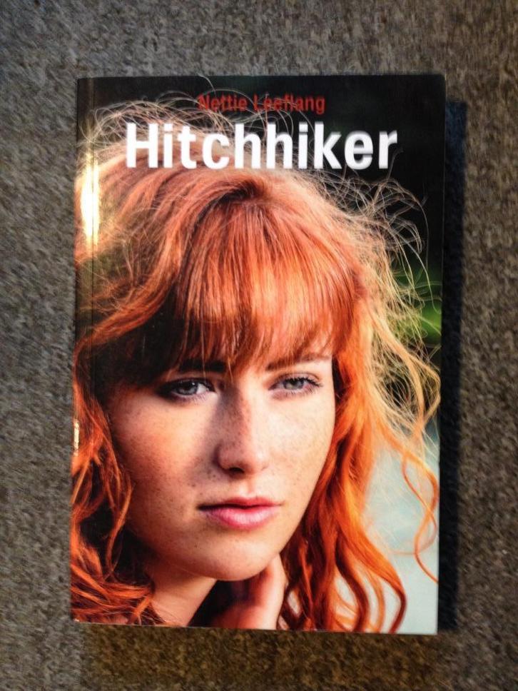 Hitchhiker; door Nettie Leeflang #Reizen #Canada #Teens, Boeken, Kinderboeken | Jeugd | 13 jaar en ouder, Zo goed als nieuw, Fictie