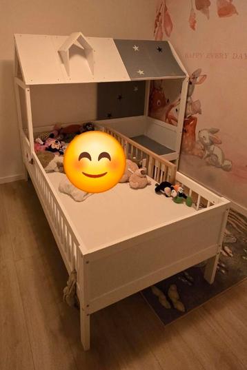 Leuk kinderbed huismodel beschikbaar voor biedingen