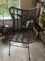 Donkerbruine rotan fauteuil, Ophalen