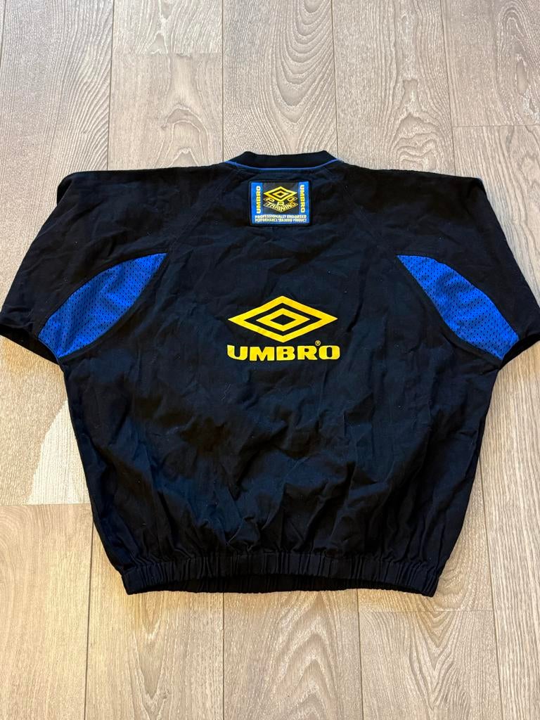 Vintage 90s Umbro Sweater - Maat L, Verzenden, Zo goed als nieuw, Maat 52/54 (L), Zwart