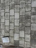 GRATIS ca 55m2 tuintegels (15x20x5,5), Ophalen, Zo goed als nieuw, Beton, Terrastegels