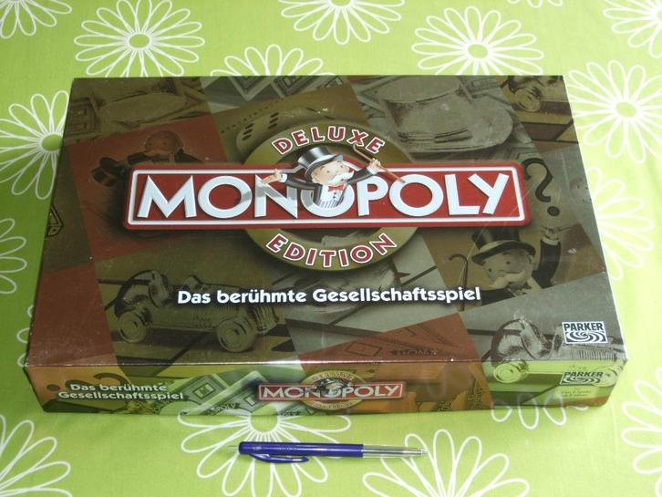 Duitse versie van Monopoly - de luxe edition, Hobby en Vrije tijd, Gezelschapsspellen | Bordspellen, Zo goed als nieuw, Een of twee spelers