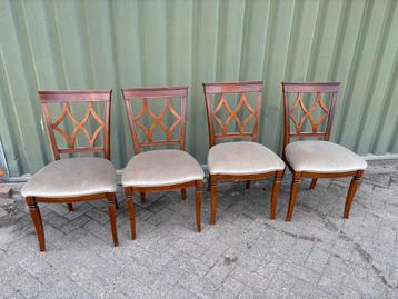 Vintage Stoelen Set beschikbaar voor biedingen