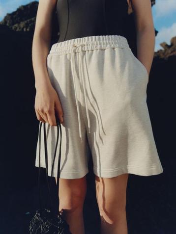 ARKET lyocell / katoenen short licht beige maat XS / 34      beschikbaar voor biedingen