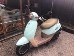 Yoyo dames snor scooter ,klein model, Fietsen en Brommers, Snorfietsen en Snorscooters, Ophalen, Zo goed als nieuw, Benzine, Overige merken