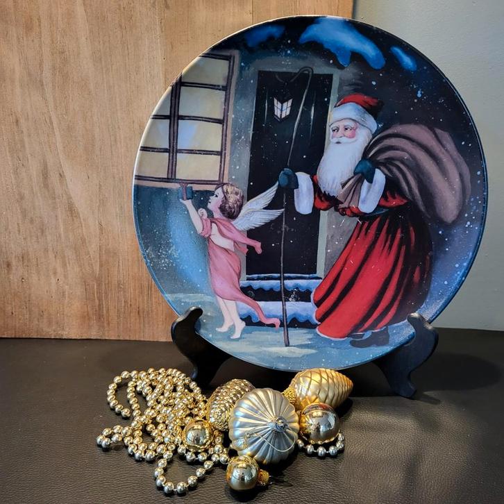 Keramiek Kerst Sierbord - Kerstman & Engel - 31.5cm, Huis en Inrichting, Woonaccessoires | Schalen en Manden, Gebruikt, Schaal