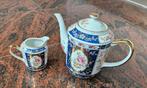 Imari Japan Theepot met Melkkannetje, Antiek en Kunst, Ophalen of Verzenden