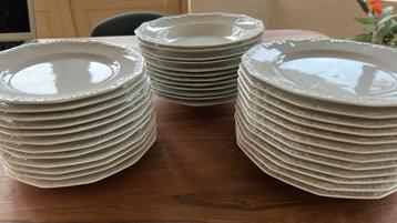 12 x 3 soorten (36) borden van Rosenthal beschikbaar voor biedingen