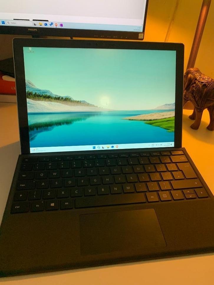 Microsoft Surface Pro 7 | i5 · 8 GB RAM · 128 GB SSD, Computers en Software, Windows Laptops, Zo goed als nieuw, 12 inch, SSD