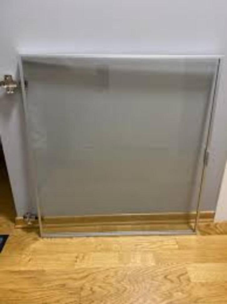 ikea kast Besta deurtje, Huis en Inrichting, Kasten | Televisiemeubels, Zo goed als nieuw, Minder dan 100 cm, 50 tot 100 cm, 25 tot 50 cm