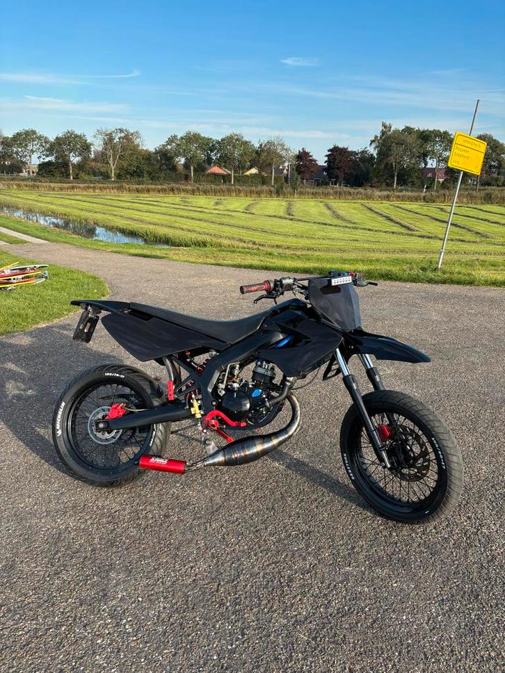 Derbi Senda SM Extreme 2006, Fietsen en Brommers, Brommers | Crossbrommers, Zo goed als nieuw, Derbi, Ophalen