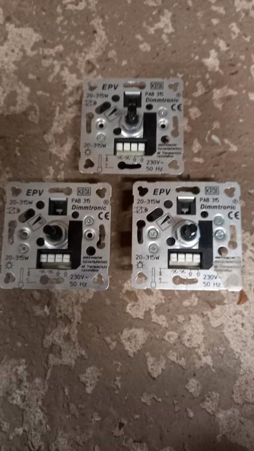 Klemko EPV universeel dimmer, Doe-het-zelf en Verbouw, Elektra en Kabels, Zo goed als nieuw, Ophalen of Verzenden