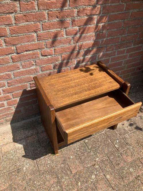 Vintage Houten Nachtkastje met Lade, Huis en Inrichting, Slaapkamer | Nachtkastjes, Gebruikt, Minder dan 55 cm, Minder dan 45 cm