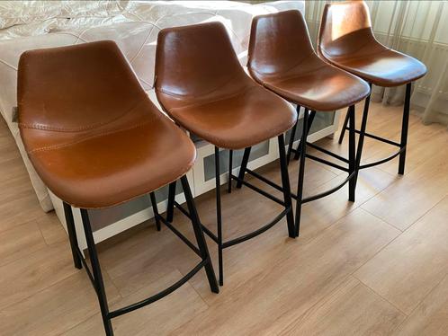 Barkrukken Dutchbone cognac 65cm 4 stuks, Huis en Inrichting, Barkrukken, Gebruikt, 60 tot 90 cm, Leer, 4 krukken, Met voetsteun