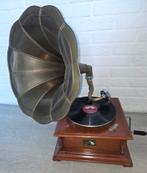 Antieke Platenspeler met Hoorn + 30 78-toeren Platen, Audio, Tv en Foto, Platenspelers, Ophalen of Verzenden, Gebruikt, Platenspeler