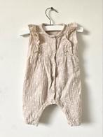 Newborn boxpakje wafel stof maat 56 beige met hartjes, Ophalen of Verzenden, Zo goed als nieuw, Meisje, Pakje