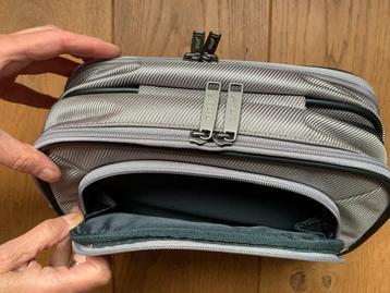 TITAN grijze toilettas / beautycase, NIEUW! beschikbaar voor biedingen