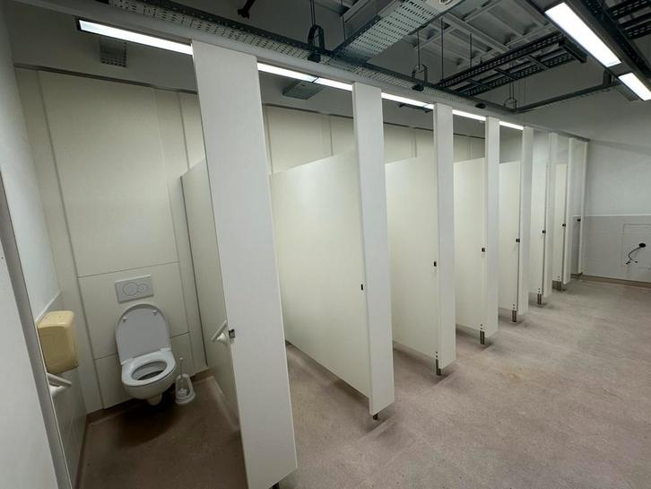 Grote partij wc hokjes, Doe-het-zelf en Verbouw, Sanitair, Zo goed als nieuw, Toilet, Ophalen