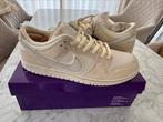 Nike SB dunk low city of love light bone, Ophalen of Verzenden, Zo goed als nieuw, Overige kleuren
