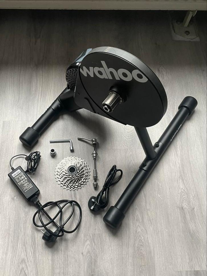 Wahoo Kickr Core Fietstrainer, Sport en Fitness, Wielrennen, Zo goed als nieuw, Helm, Ophalen