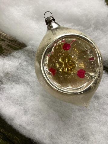 Oude Antieke Vintage Glazen Deuk Kerstbal Deukkerstbal Glas  beschikbaar voor biedingen