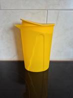 Tupperware schenkkan 1 liter geel, Huis en Inrichting, Ophalen of Verzenden, Zo goed als nieuw, Geel, Beker of Kan