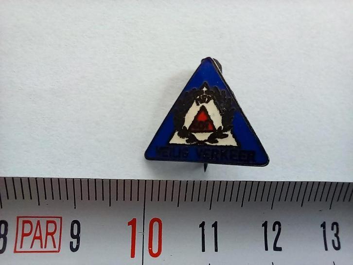 Speldje Veilig Verkeer, Verzamelen, Speldjes, Pins en Buttons, Gebruikt, Stad of Land, Ophalen of Verzenden